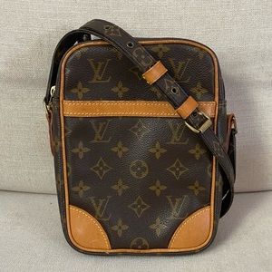 Authentic Louis Vuitton Monogram Danube Crossbody / Shoulder Bag AR0030